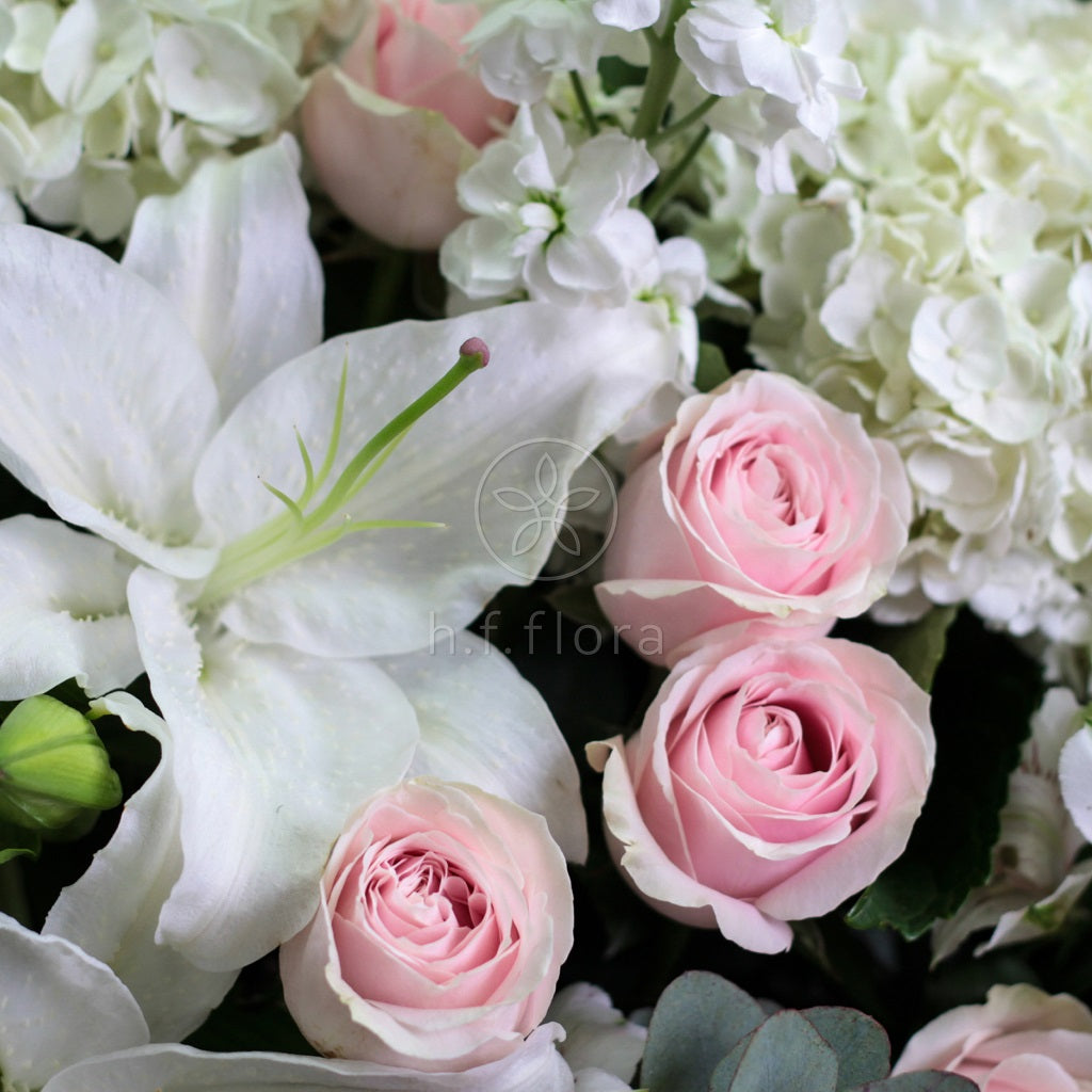 Bright blessing flower stand detail