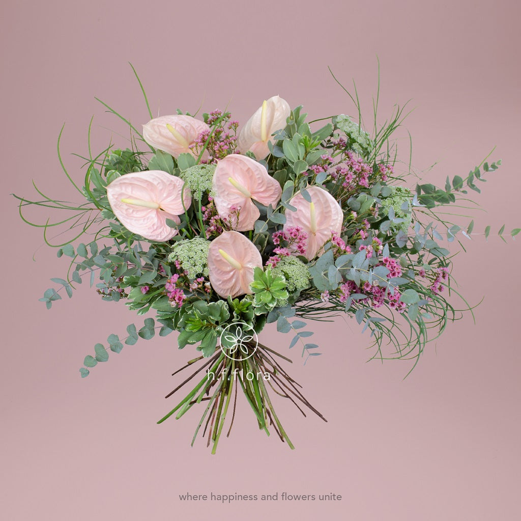 Pastel Precious flower bouquet details