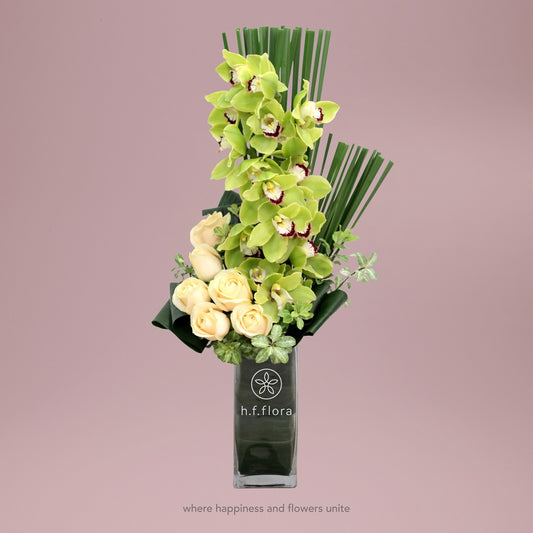 lightening flower vase
